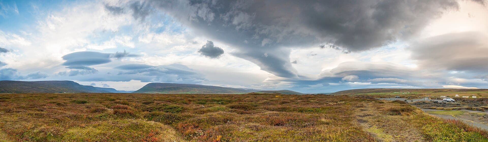 Iceland landscape: Goðafoss y sus espectaculares cielos (10154445324)