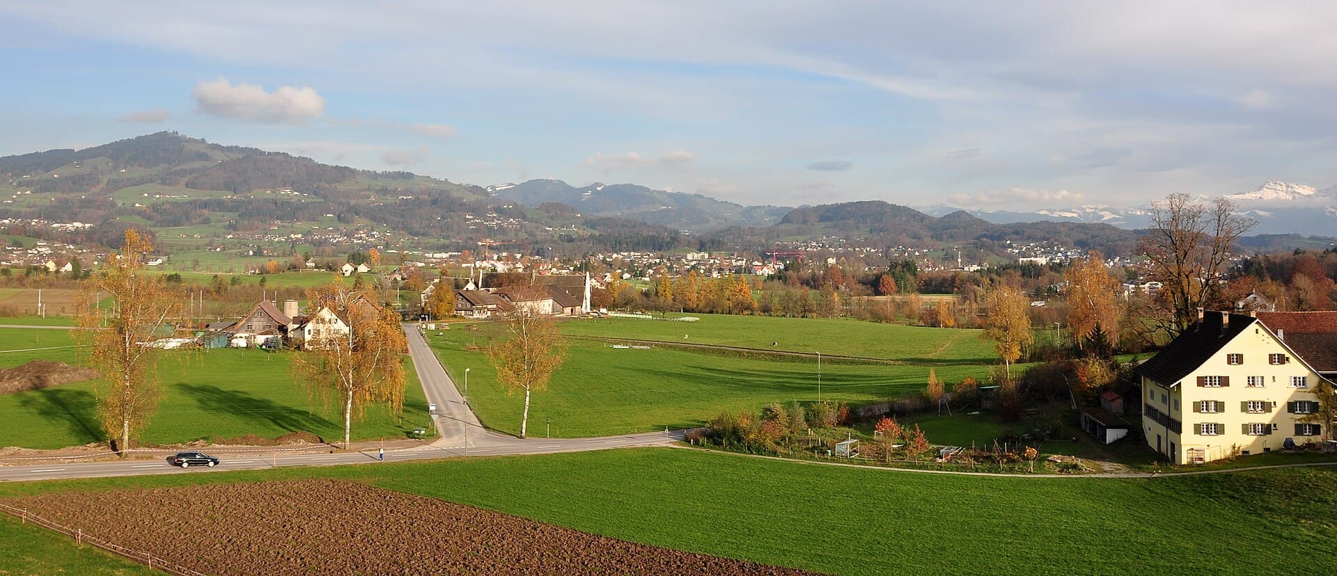 Switzerland landscape: Bachtel - Tösstal - Dürnten - Tann - Batzberg - Rüti - Ritterhaus - Bubikon Büelhölzli 2010-11-09 15-14-52